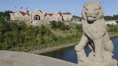 THE 10 BEST Cedar Rapids Sights & Landmarks to Visit (2024).